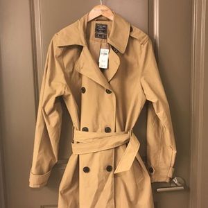 Abercrombie & Fitch trench coat